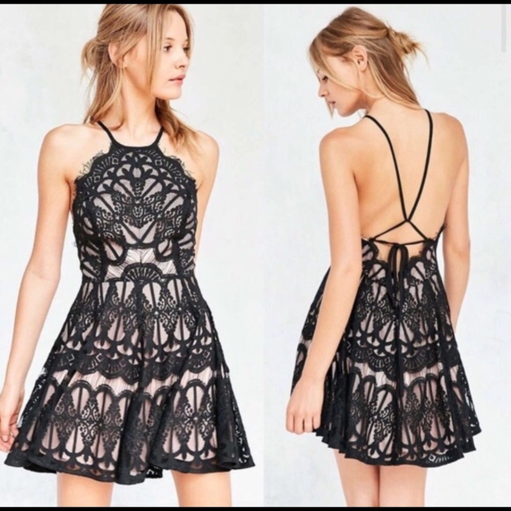 -NWT-  Urban Outfitters Black Baroque Lace Dress